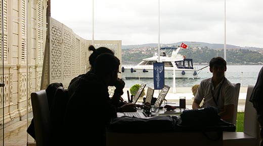 Hackerlar İstanbul’da Boğaza Karşı Savaştı