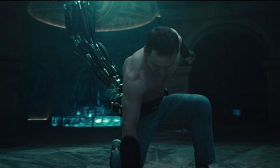 Assassin's Creed Filmindeki Animus Oyunlarda Kullanılabilir