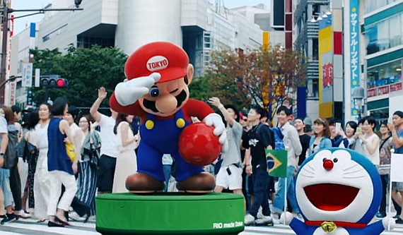 Japonya Başbakanı Olimpiyatlar İçin Super Mario Gibi Giyindi