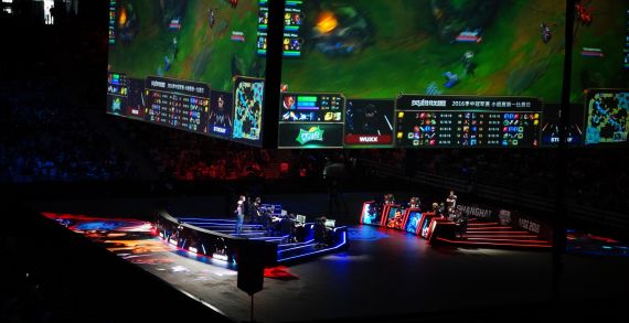 Bir Ankete Göre eSpor İzleyicilerinin %42'si İzlediği Oyunu Oynamıyor